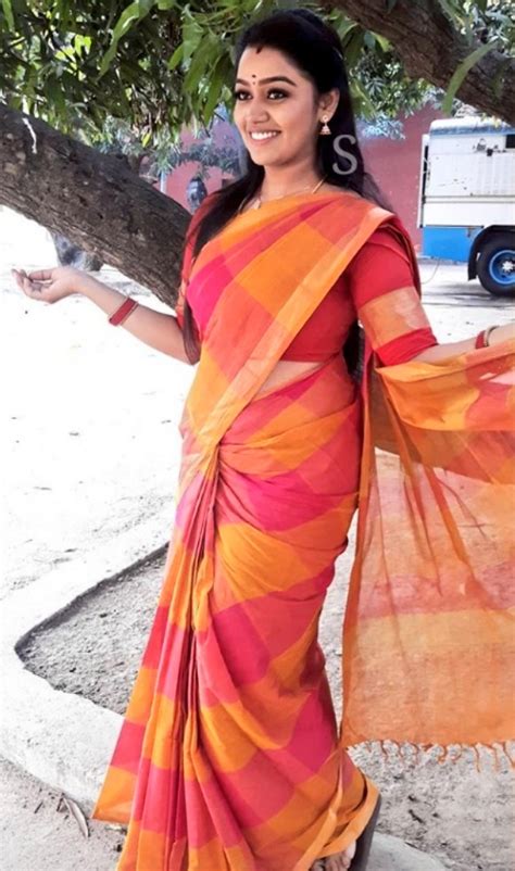sidhu ganesh on twitter serial actress gayathri hot in saree ufff her face lips neck arms
