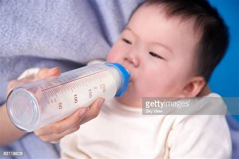 Bottle Feeding Photos And Premium High Res Pictures Getty Images