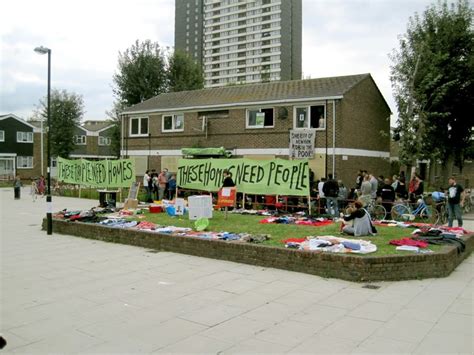 Why Mothers Have Occupied A London Public Housing Complex Bloomberg