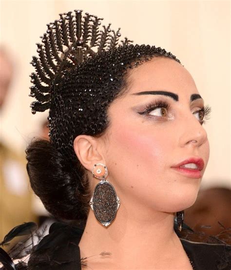 15 Worst Celebrity Hairstyles Published In Pouted Online Magazine