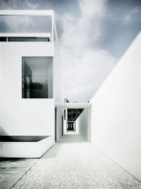 Userdeck Into The Whites Architecture Maison Minimaliste