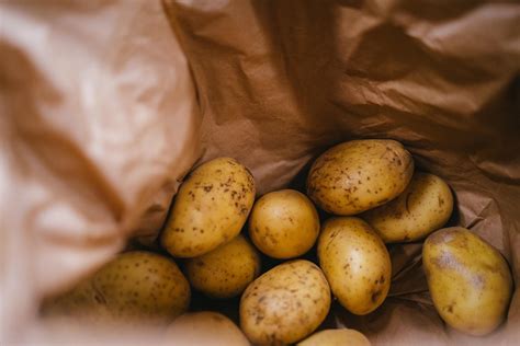 Half Sack Of Potatoes 125kg Bates Farm