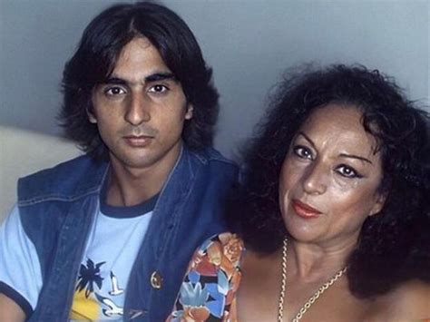 Así Recuerdan Lolita Y Rosario Flores A Su Hermano Antonio En El 25