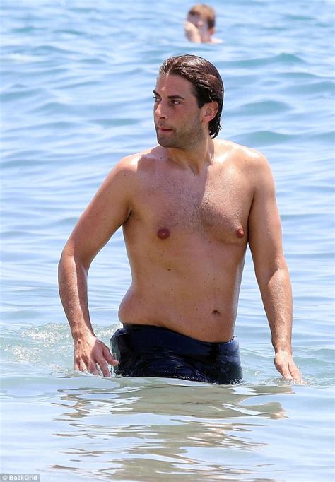 Towie S James Argent Proudly Displays His Trim Physique Daily Mail Online