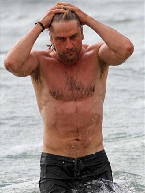 Gerard Butler Shirtless And Underwear Photos Naked Male Celebrities