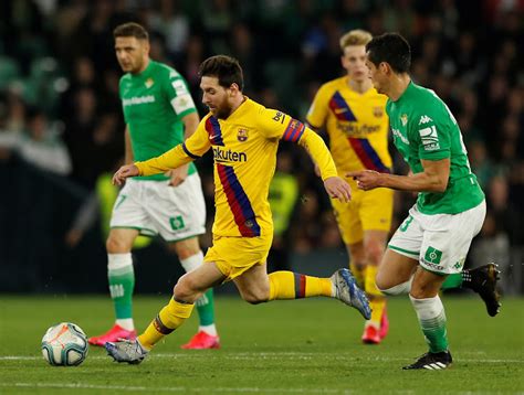 Messi Leads Thrilling Barca At Betis