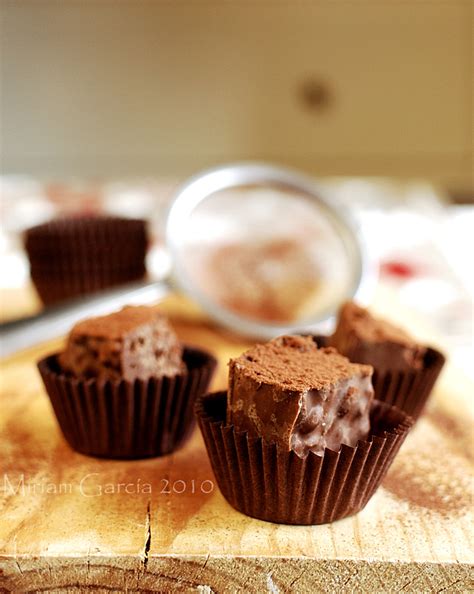Spanish dessert recipes and sweet treats. The Winter Guest: Chocolate turrón, Spain's Christmas fare