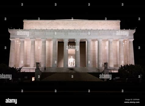 Facade Of A Memorial Building Lincoln Memorial Washington Dc Usa