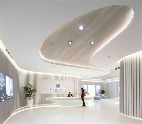 Risultati Immagini Per High Tech Lobby Design Ceiling Design Lobby