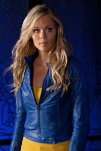 Laura Vandervoort Supergirl Smallville Promo Stills Sept 2010 09 Gotceleb