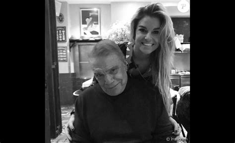 C'est tout particulièrement dominique, la femme avec qui il est depuis plus de 40 ans, qu'il veut préserver. Bernard Tapie et sa fille Sophie posent sur Instagram pour ...
