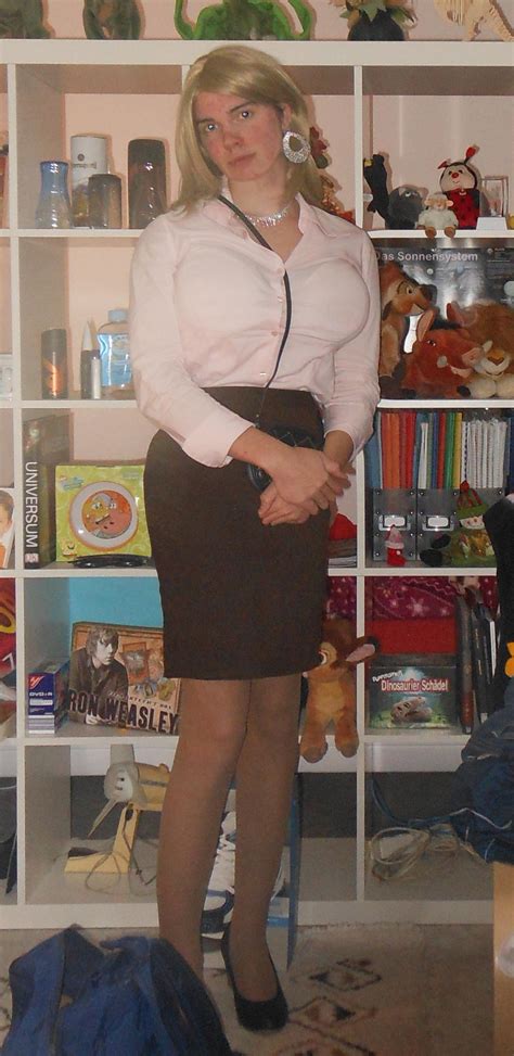 Blonde Secretary Better Rcrossdressing