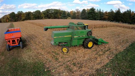 Corn Harvesting Classic John Deere Turbo 7720 Combine Lenawee