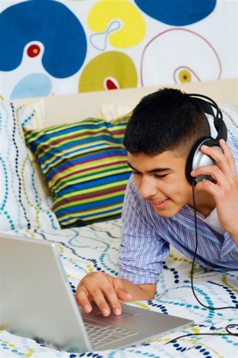 Not all manufacturers have provided the correct drivers, so you'll need to check with the maker of the laptop to find out for. Can I Make My Acer Laptop's Volume Louder? | Techwalla.com