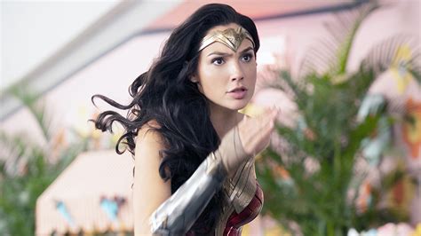 How Much Gal Gadot Makes As Wonder Woman ‘wonder Woman 1984 Salary