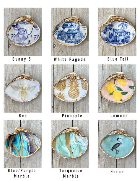 Shell painting ideas gembloong_ads1 if you wish to obtain these fantastic graphics regarding (50 shell painting ideas), press save icon to store the images for your personal computer.these are all set for obtain, if you'd rather and. Decoupage Clam Shells in 2020 | Oyster shell crafts, Shell ...