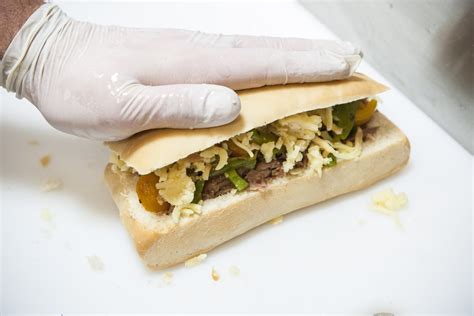 Fotos Sanduíche de pernil sabor irresistível agora no tostex veja receita