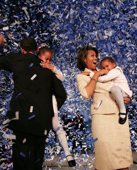 Jun 09, 2021 · die familie steht bei barack obama an erster stelle. Obama Family Photos Through the Years - Our Favorite ...