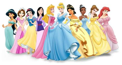Disney Princess Photo Dp Lineup With Poca In Ballgown And Tiana In