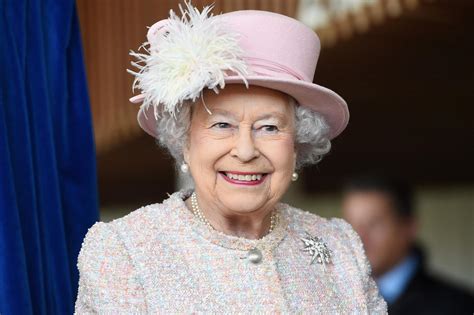 Queen Elizabeth Net Worth 2019 How Much Is The Queen Of England Worth