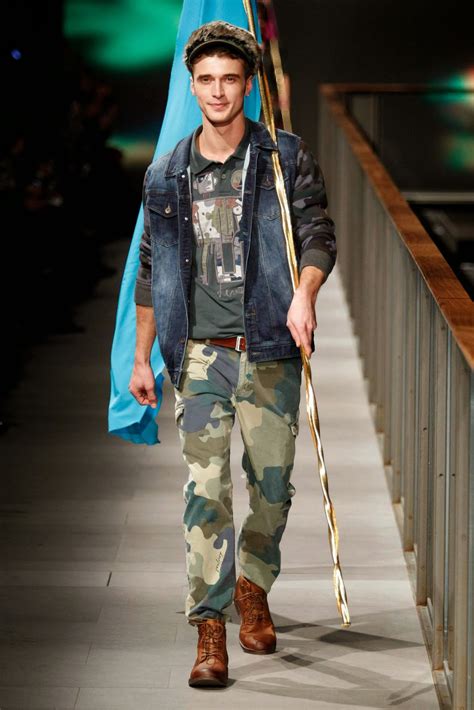 Desigual Fallwinter 2014 080 Barcelona Fashion Male Fashion Trends