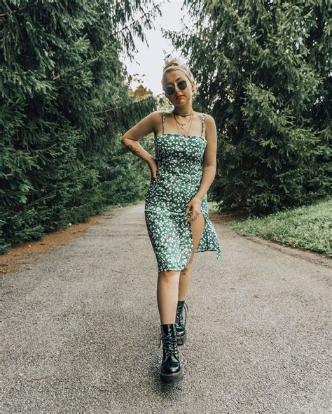 𝓷𝓲𝓬𝓸𝓵𝓮 𝓪𝓵𝔂𝓼𝓮 On Instagram Another Day Another Motelrocks Dress ☀️