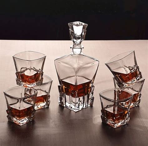 7 Piece Italian Style Glass Decanter And Whisky Glasses Set Elegant Whiskey Decanter With Ornate