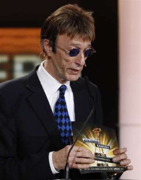 bee gees robin gibb battling for life twitter friends and fans wish for speedy recovery