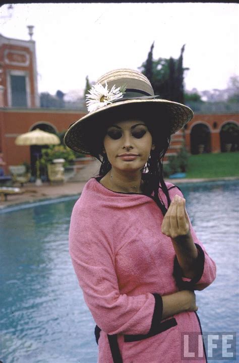 Inside Sophia Lorens Roman Villa 1964