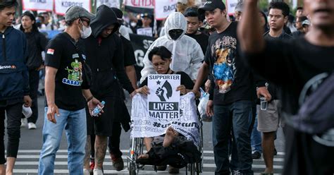 Thousands Rally To Demand Justice Over Indonesia Football Tragedy New