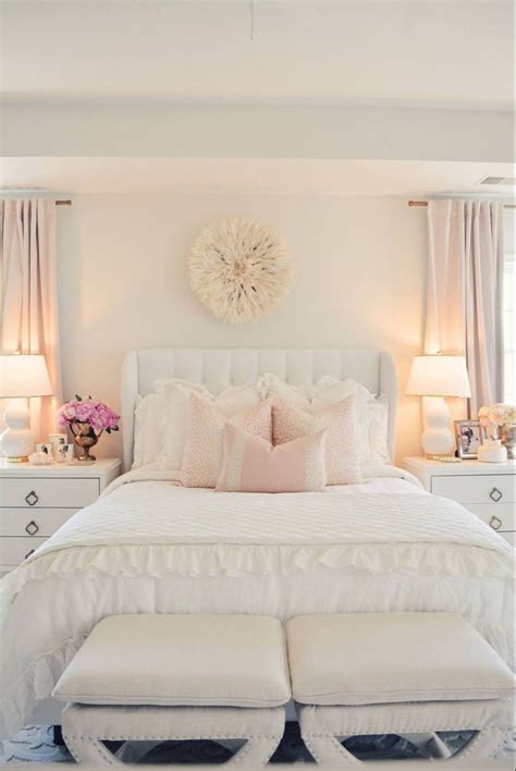The Best White Master Bedroom Design And Decoration Ideas 26 Homyhomee