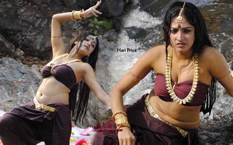 Sab Hot Actress Haripriya Hot Spicy Navel Armpit And Cleavage Show In