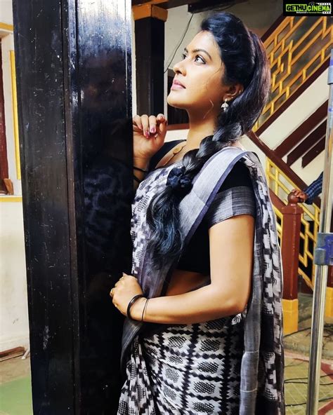 Actress Rachitha Mahalakshmi Hd Photos And Wallpapers September 2021