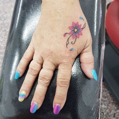 Simple Tattoos For Women On Hand