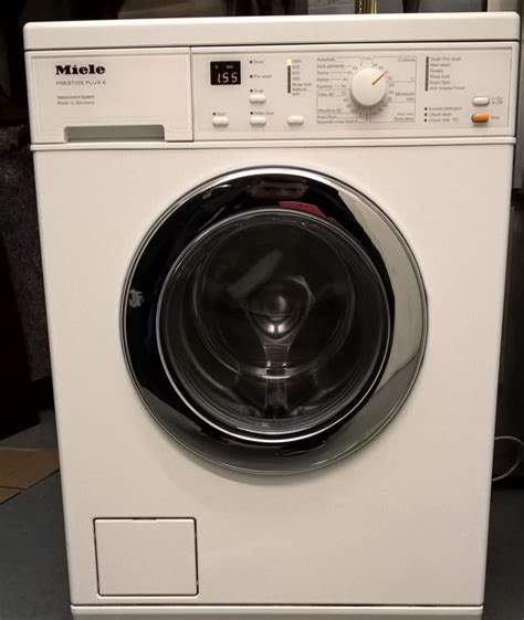 Miele Prestige Plus 6 W562 Freestanding 5kg Washing Machine Good