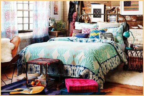 Check out our hippie bedroom decor selection for the very best in unique or custom, handmade pieces from our home décor shops. Interior trends 2017: Hippie bedroom decor - HOUSE INTERIOR
