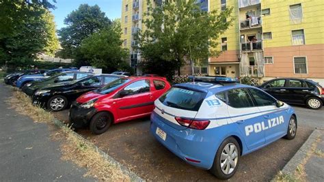 Milano Bimbo Di Mesi Muore Annegato In Casa Mentre Fa Il Bagnetto