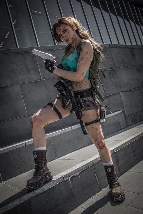 Badass Lara Croft Cosplay News Geektyrant Cosplay Girls Female Cosplay Tomb Raider Costume