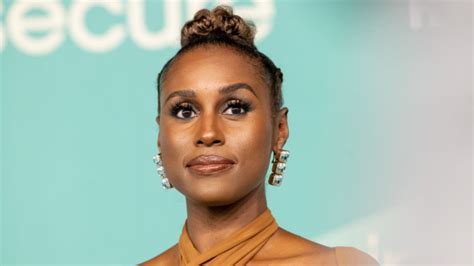 Issa Rae Gives Tearful Goodbye To Insecure In New Documentary Iheart