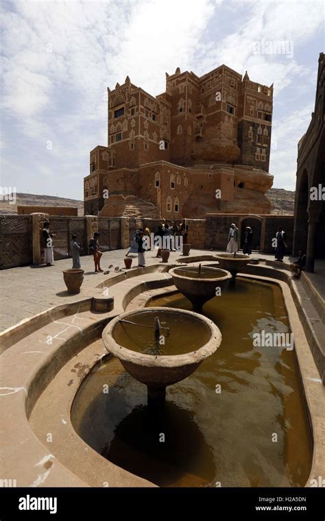 Sanaa Yemen 26th Sep 2016 People Visit Dar Al Hajar Rock Palace