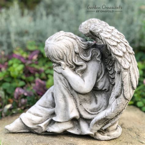 Sleeping Angel Memorial Hand Cast Stone Garden Ornament Statue Angel