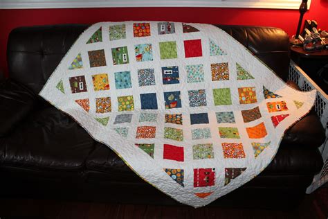 Easy Charm Pack Quilt Tutorial | Charm pack quilt patterns, Charm pack quilt, Charm pack quilts