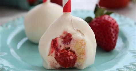 Strawberry Shortcake Cake Pops My Favorite Food And Recipe