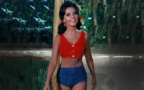 Gilligans Island Star Dawn Wells Passes Away From Covid 19 Age 82