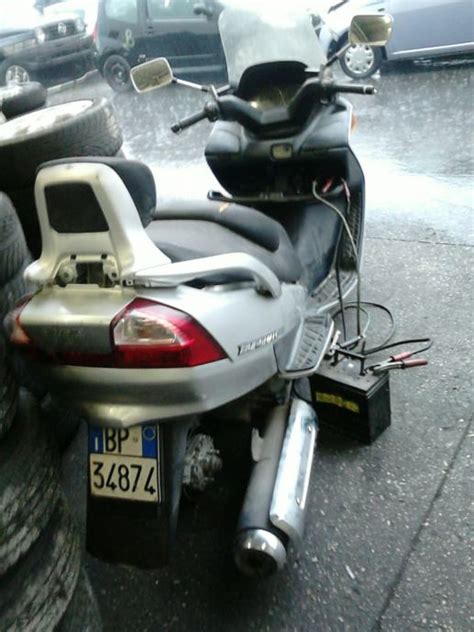 2004 suzuki burgman 400 great condition fun to ride beat the high gas prices (90 miles per gallon ) fresh oil change new rear tire ready to go. Suzuki burgman 400 2004 Dijelovi