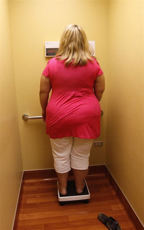 A Fat Woman Weight Loss Woman Obese Gained Reuters Womb Obesity
