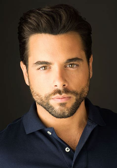 Pedro Carvalho Portuguese Actor Actores Muchachas Guapas Portugueses