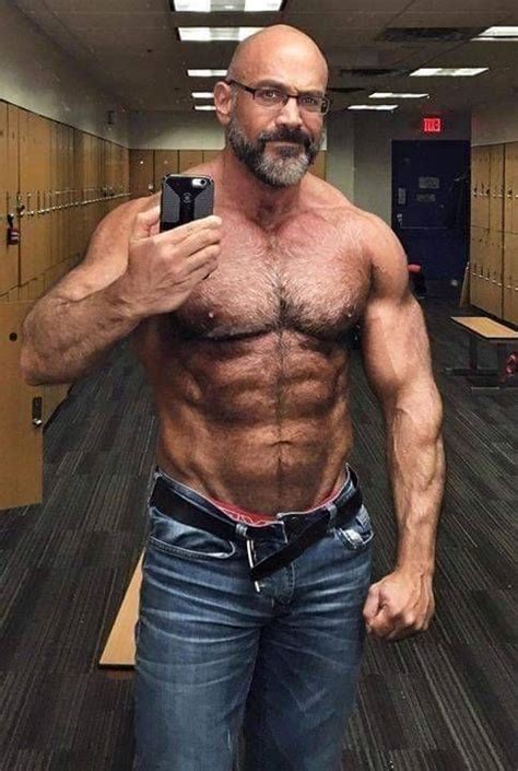 Pin By Valar On Silver Daddy Handsome Older Men Hairy Muscle Men