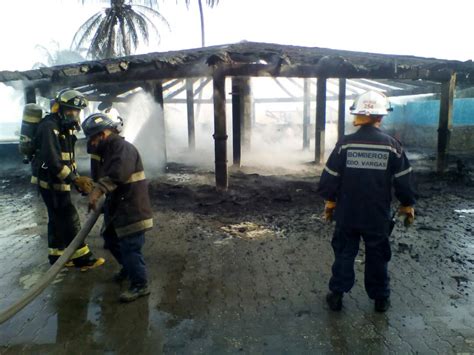 Incendio Consumió Local En El Círculo Militar De Mamo En Catia La Mar
