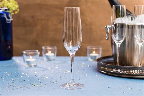 The Best Champagne Glass Reviews By Wirecutter